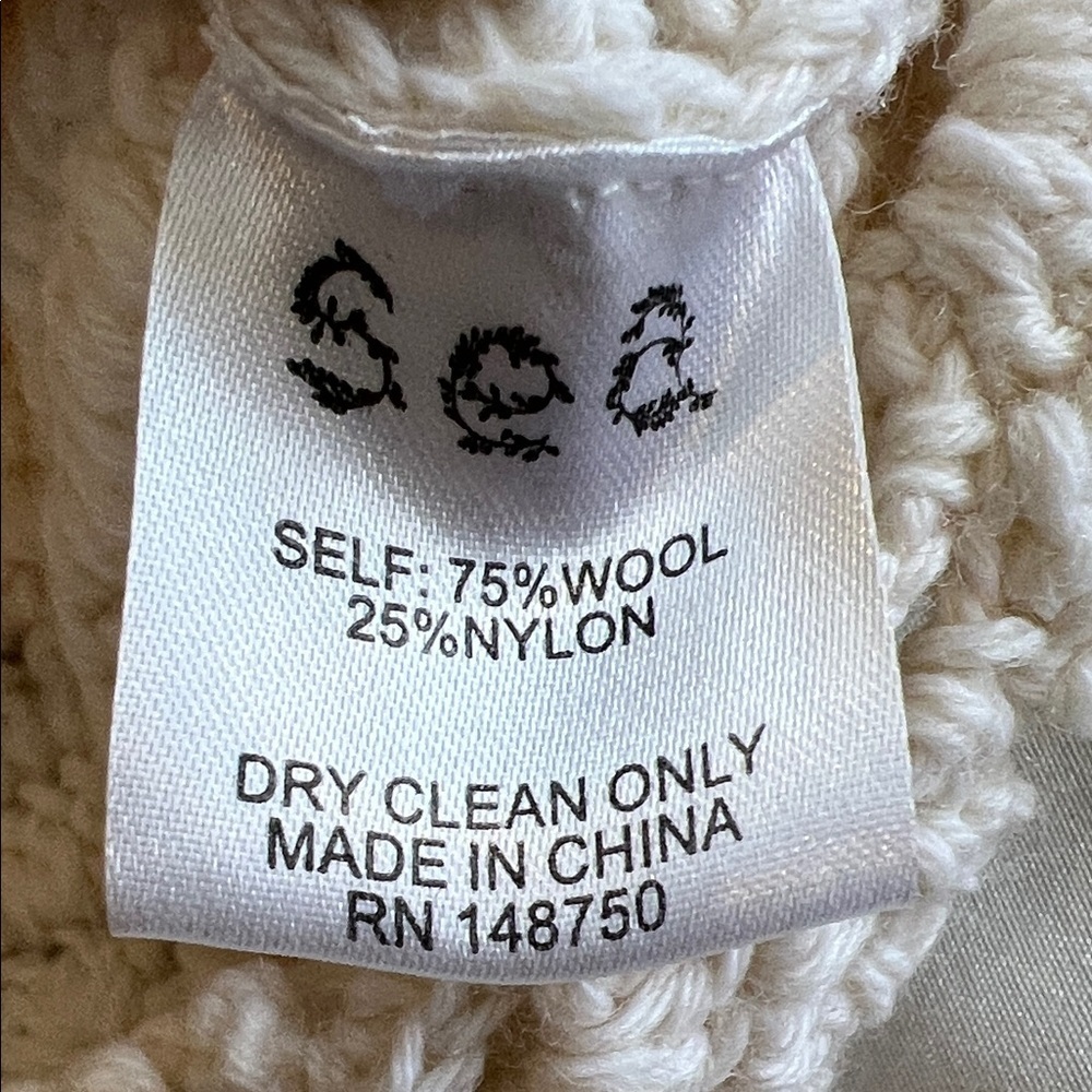 NWOT SEA Rylee Cream Crochet Crop Top Size XS - Picture 9 of 11
